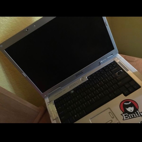 Dell Computer - Picture 2 of 3